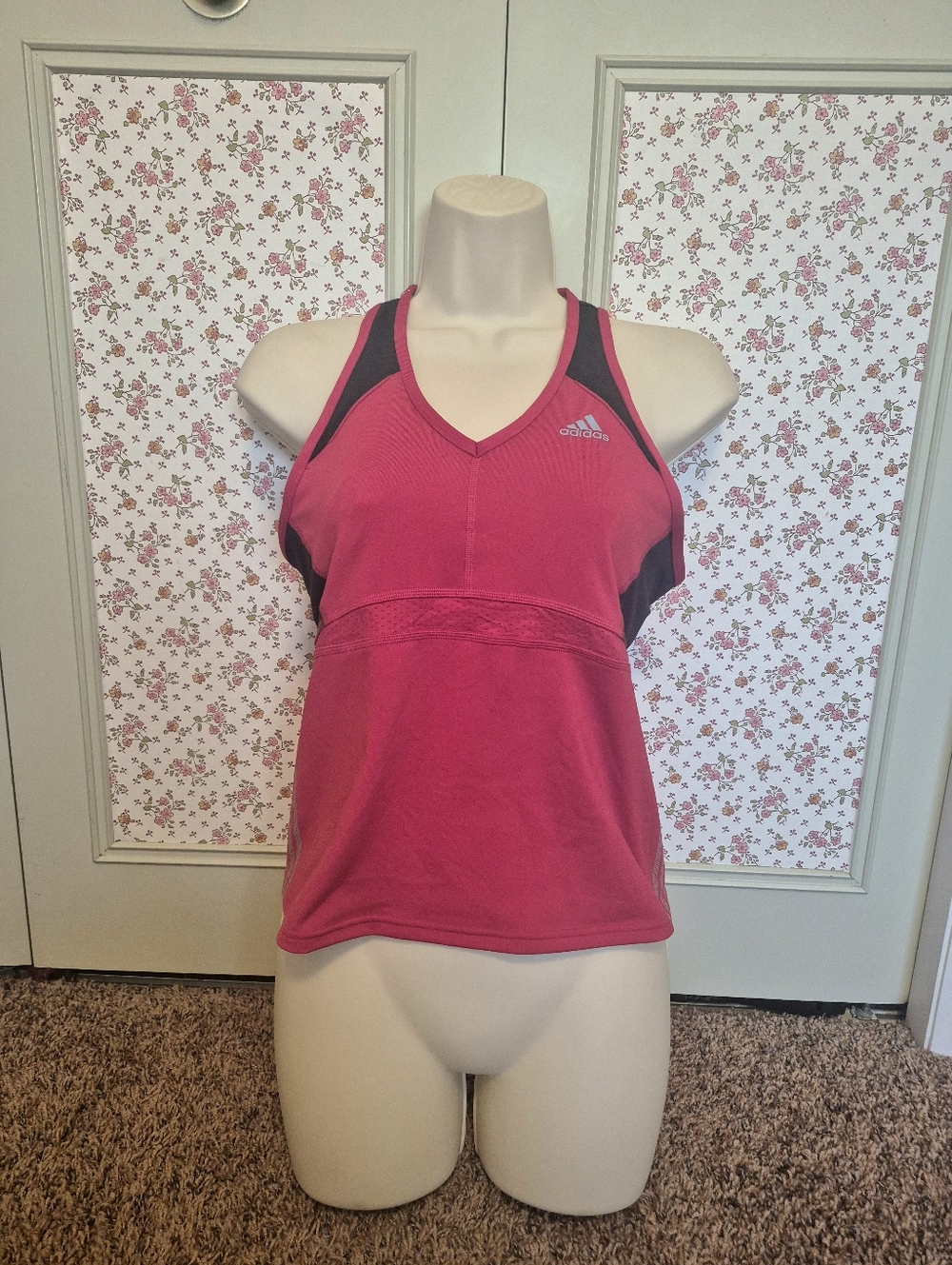 Adidas Climacool Red & Black Racerback Built-in Sports Bra Athletic Tank Size M